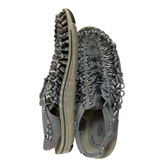 KEEN UNEEK Sandals in Light Gray Size 13 - Picture 5 of 8